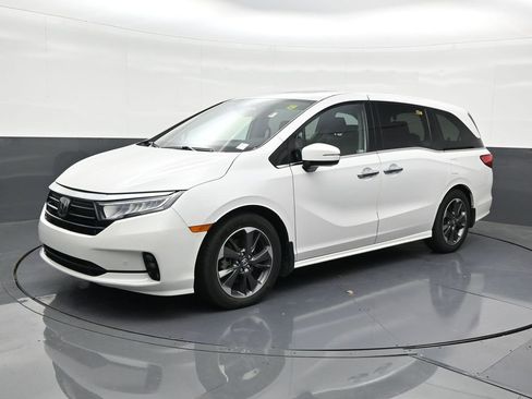 Used 2023 Honda Odyssey Elite image 5
