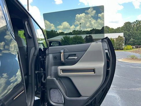 Used 2025 GMC Hummer EV 3X AWD/4WD image 64
