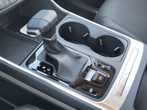 New 2026 Kia Carnival EX image 16