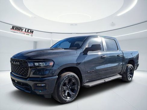 New 2026 RAM 1500 Express AWD/4WD image 7