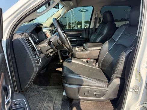 Used 2018 RAM 2500 Laramie AWD/4WD image 17