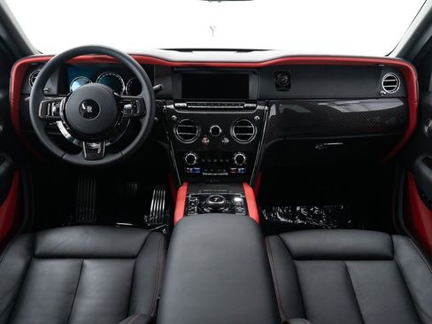 Certified 2024 Rolls-Royce Cullinan Black Badge w/ Dark Exterior Package image 32