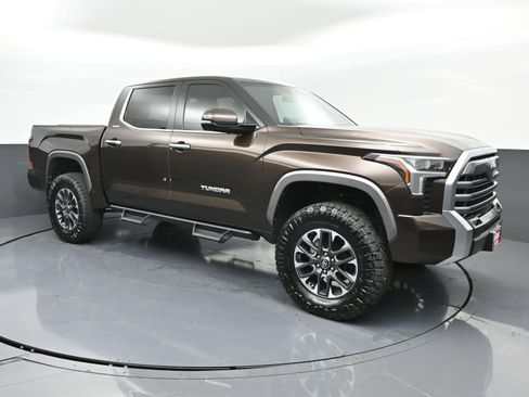Used 2025 Toyota Tundra Limited image 2