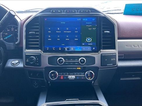 Used 2022 Ford F350 Platinum image 16