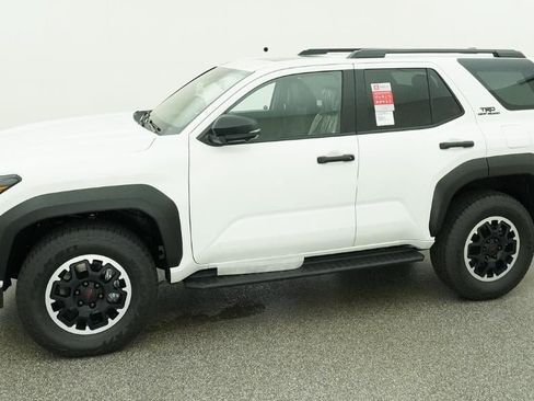 New 2026 Toyota 4Runner TRD Off-Road Premium AWD/4WD image 2