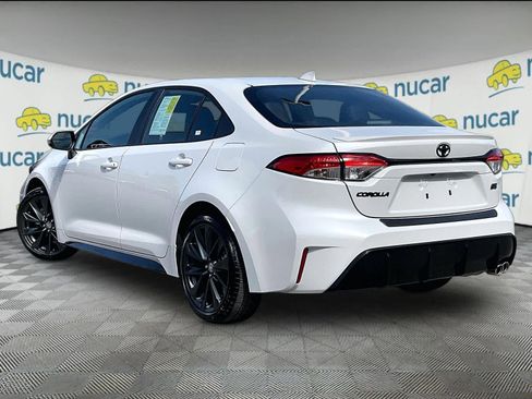Used 2025 Toyota Corolla SE image 4