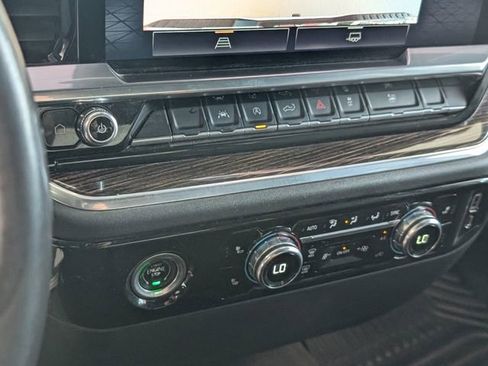 Used 2022 GMC Sierra 1500 Elevation image 24