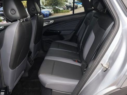 Used 2023 Volkswagen ID.4 Pro S AWD/4WD image 15
