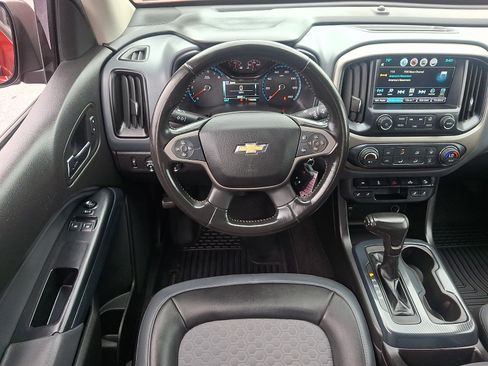 Used 2016 Chevrolet Colorado Z71 AWD/4WD image 11
