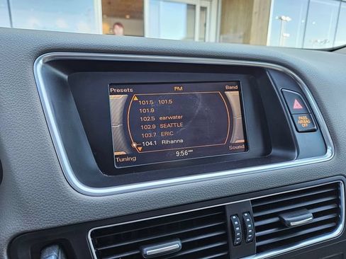 Used 2011 Audi Q5 2.0T Premium Plus AWD/4WD image 25