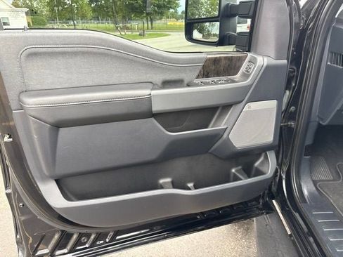 Used 2023 Ford F250 Lariat w/ Tremor Off-Road Package AWD/4WD image 24
