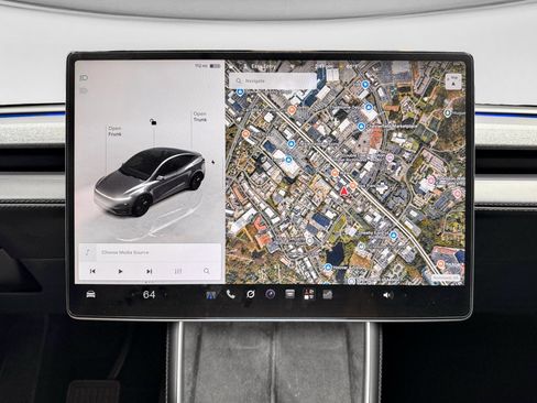 Used 2026 Tesla Model Y Long Range AWD/4WD image 8