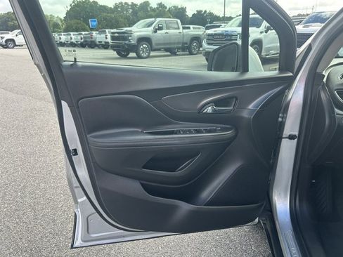 Used 2018 Buick Encore Preferred FWD image 16