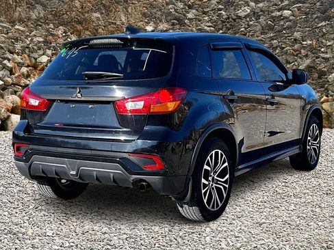 Used 2019 Mitsubishi Outlander Sport LE image 2