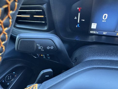 Used 2025 Ford Maverick Tremor AWD/4WD image 32