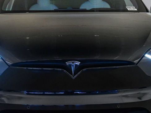 Used 2023 Tesla Model X AWD/4WD image 9