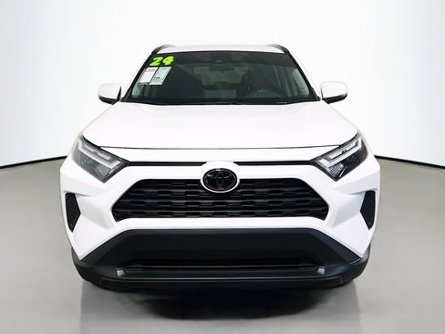 Used 2024 Toyota RAV4 XLE w/ Convenience Package image 11