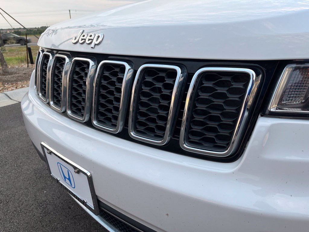 Used 2017 Jeep Grand Cherokee Limited RWD image 15