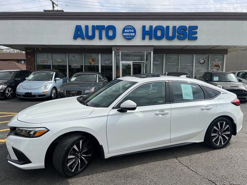 Used 2023 Honda Civic EX-L image 2