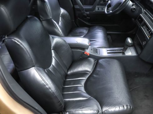 Used 1994 Oldsmobile Cutlass Supreme S FWD image 7