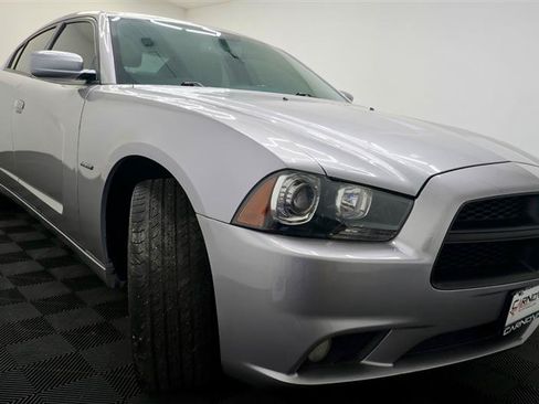 Used 2011 Dodge Charger R/T RWD image 6