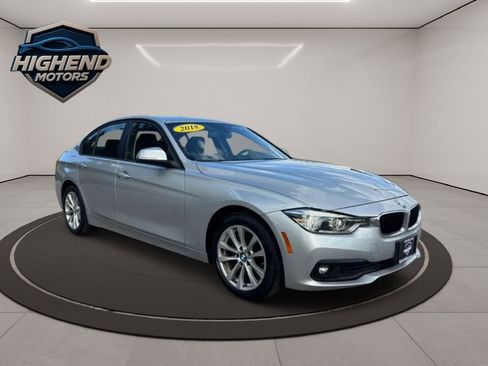 Used 2018 BMW 320i xDrive Sedan w/ Convenience Package image 8