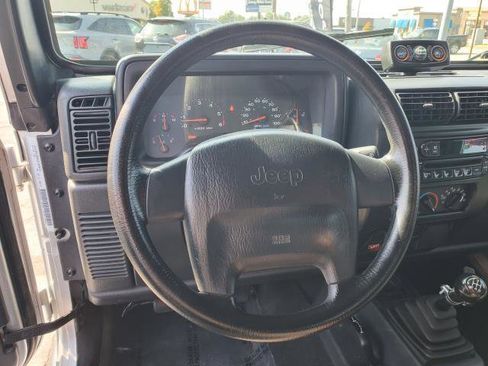 Used 2004 Jeep Wrangler Sport image 14