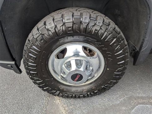 Used 2023 GMC Sierra 3500 Denali image 26