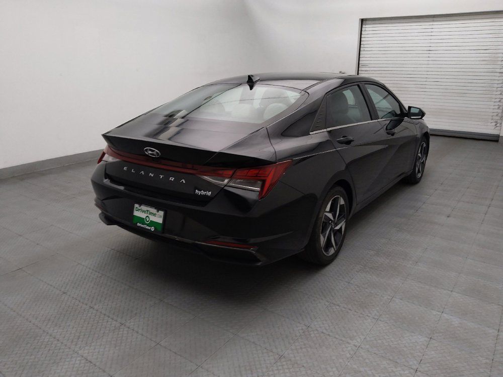 Used 2023 Hyundai Elantra Limited FWD image 9
