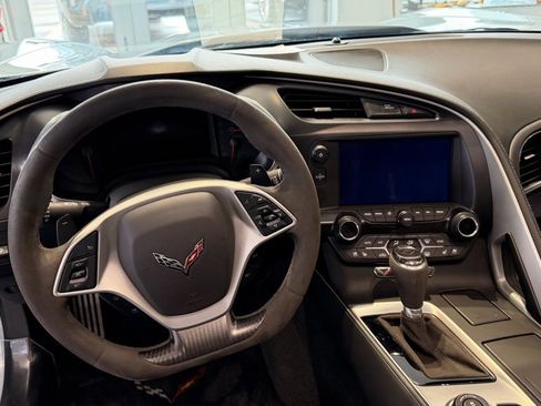 Used 2019 Chevrolet Corvette Stingray Coupe w/ 2LT Preferred Equipment Group image 10