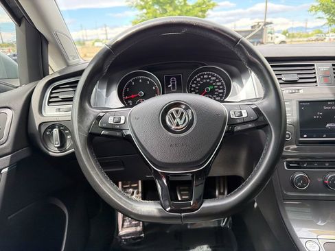 Used 2017 Volkswagen Golf Alltrack SE AWD/4WD image 15