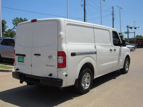 Used 2019 Nissan NV 2500 SV image 4