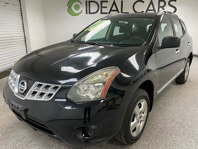 Used 2014 Nissan Rogue S w/ Convenience Package