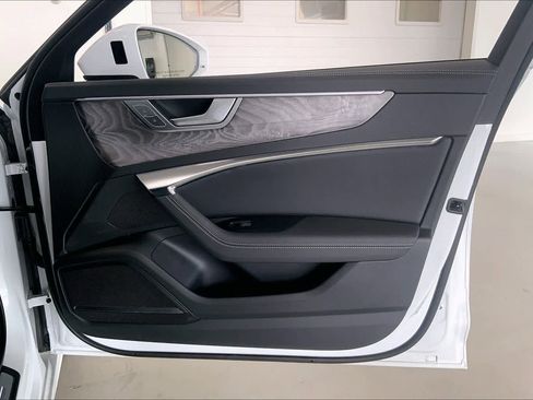 Used 2025 Audi A6 Premium Plus w/ Premium Plus Package image 26