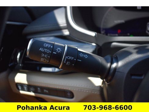 Used 2024 Acura MDX SH-AWD w/ Advance Package image 10