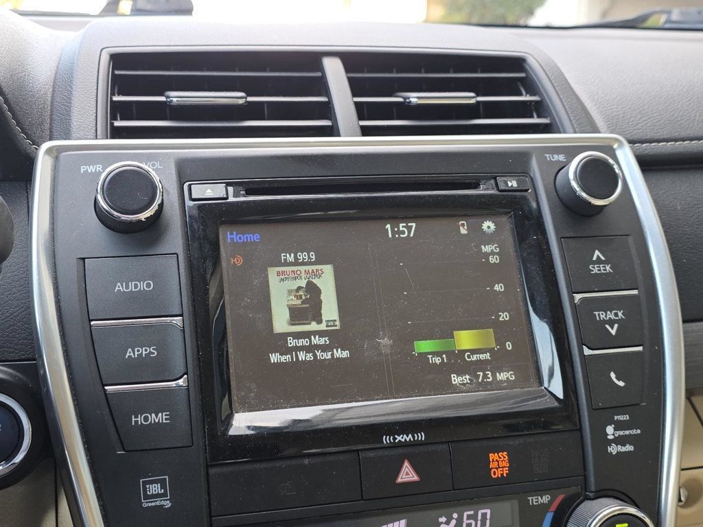Used 2017 Toyota Camry XLE FWD image 15