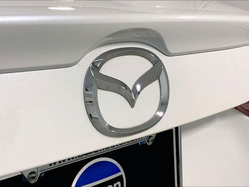 Used 2016 MAZDA MAZDA3 i Touring image 29