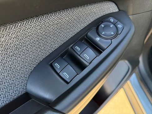 Used 2025 Chevrolet TrailBlazer LT image 11