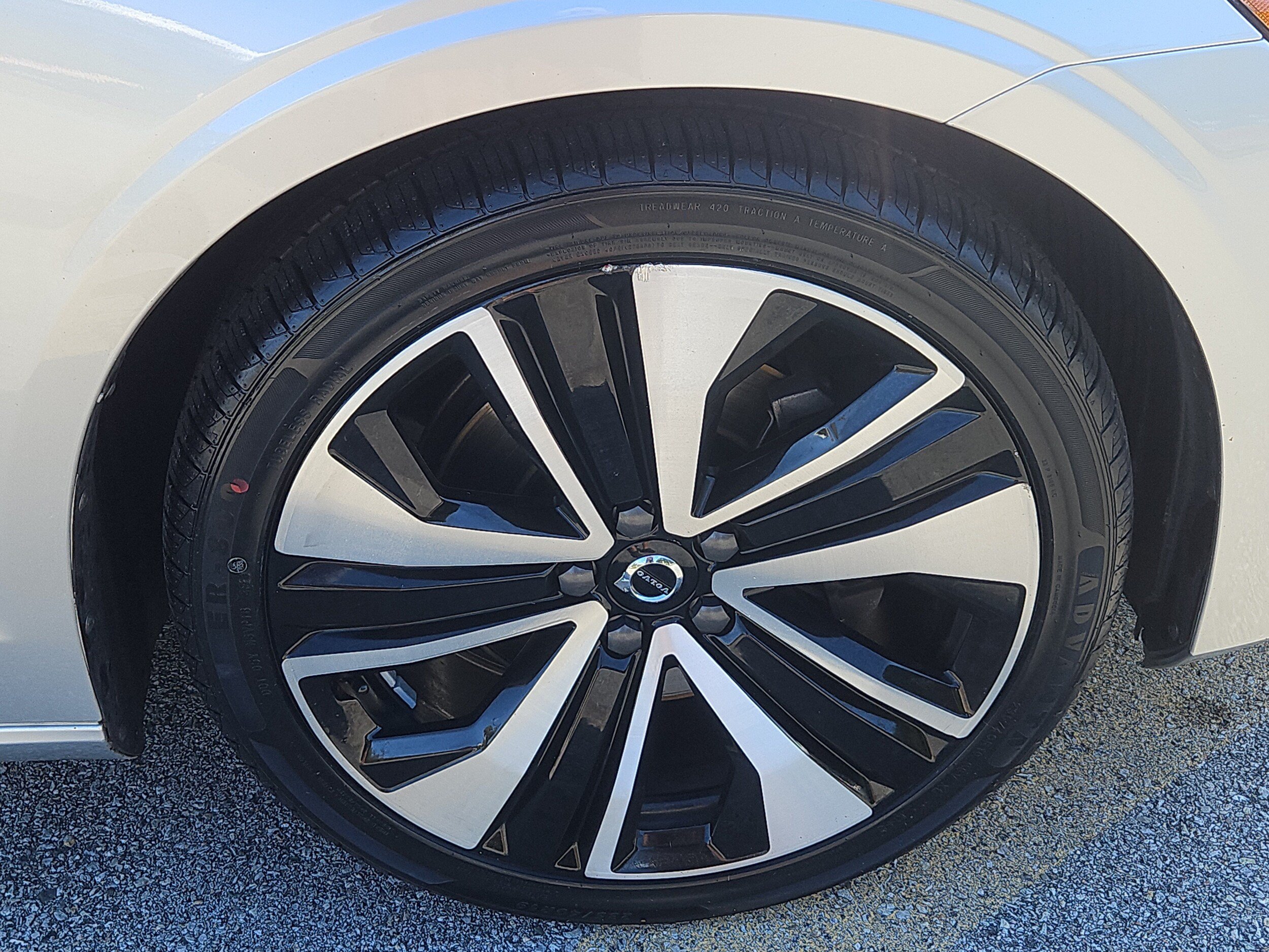 Used 2022 Volvo S60 B5 Momentum w/ Premium Package FWD image 29