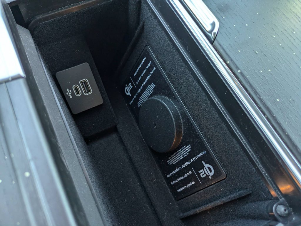 New 2027 Lincoln Navigator Black Label w/ Black Label Special Edition AWD/4WD image 25