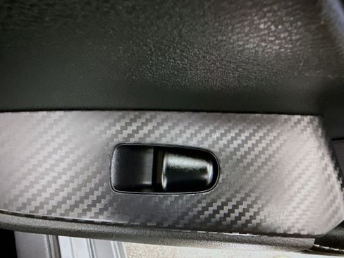 Used 2024 Nissan Sentra SV FWD image 31