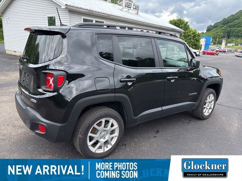 Used 2022 Jeep Renegade Latitude w/ Convenience Group AWD/4WD image 4
