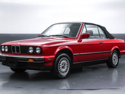 Used 1987 BMW 325i Convertible image 27