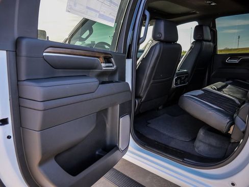 New 2026 Chevrolet Silverado 3500 High Country w/ High Country Premium Package AWD/4WD image 32