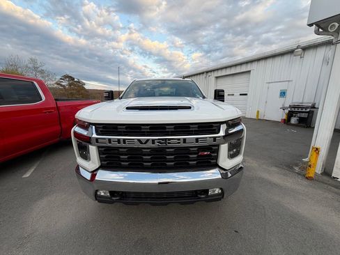 Used 2023 Chevrolet Silverado 2500 LT w/ Convenience Package AWD/4WD image 8