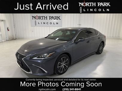 Used 2025 Lexus ES 350 w/ Premium Package