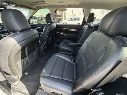 Used 2020 Kia Telluride S FWD image 12