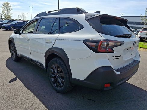 Certified 2023 Subaru Outback Onyx Edition AWD/4WD image 5