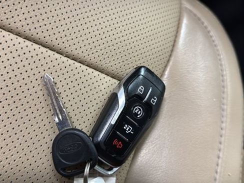 Used 2016 Ford F150 Lariat w/ Equipment Group 502A Luxury RWD image 47