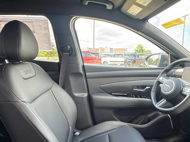 New 2025 Hyundai Santa Cruz Limited AWD/4WD image 16